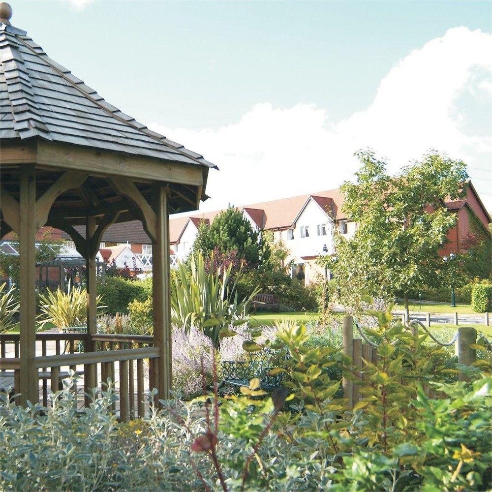 Fairlawns, Hotel And Spa Walsall Exterior photo