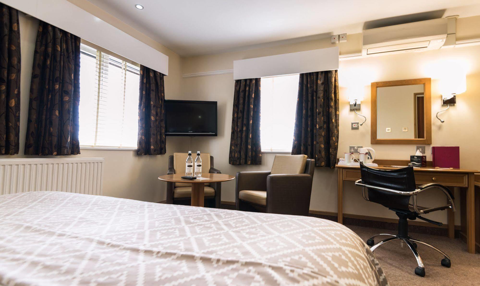 Fairlawns, Hotel And Spa Walsall Exterior photo