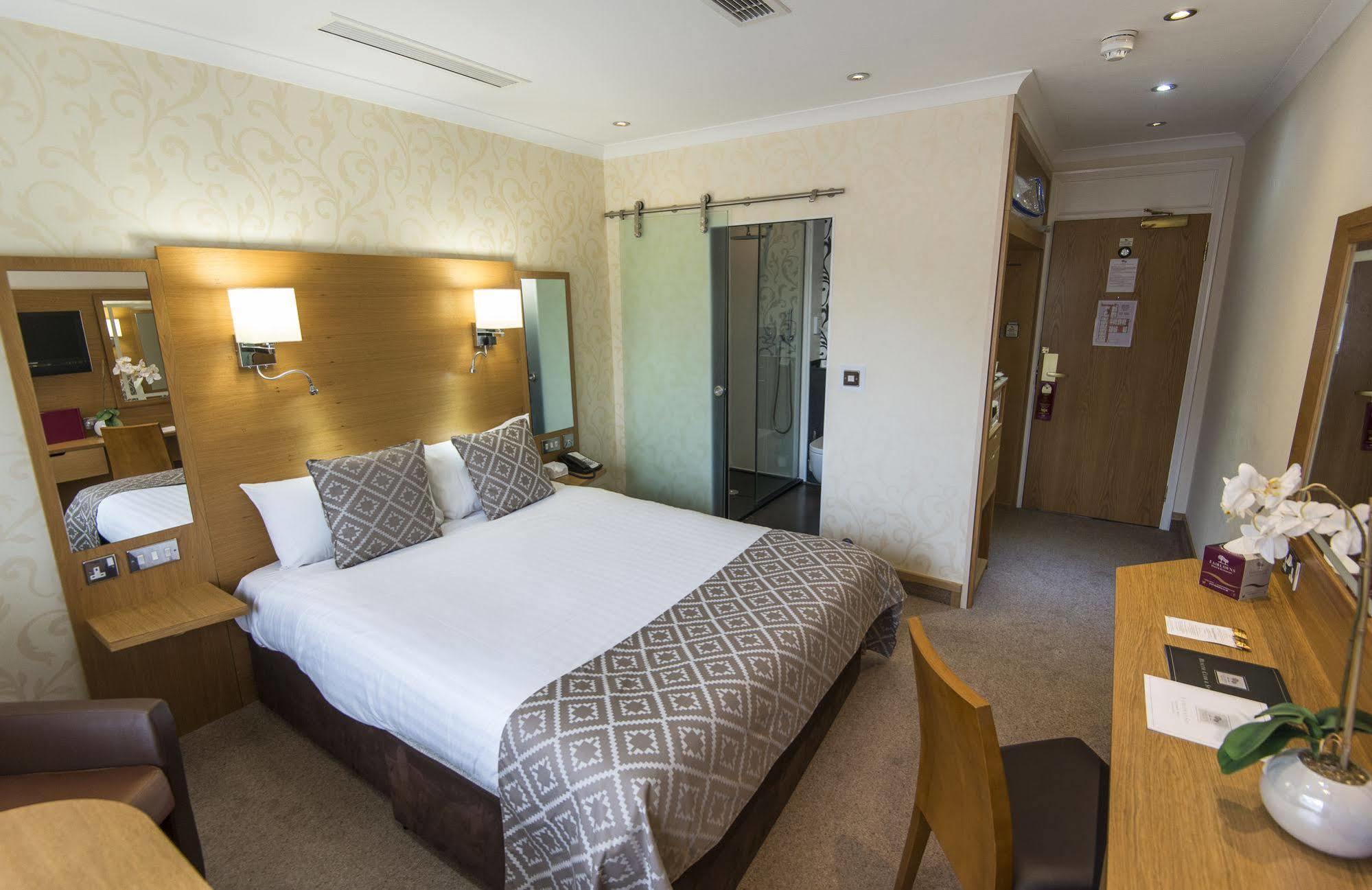 Fairlawns, Hotel And Spa Walsall Exterior photo